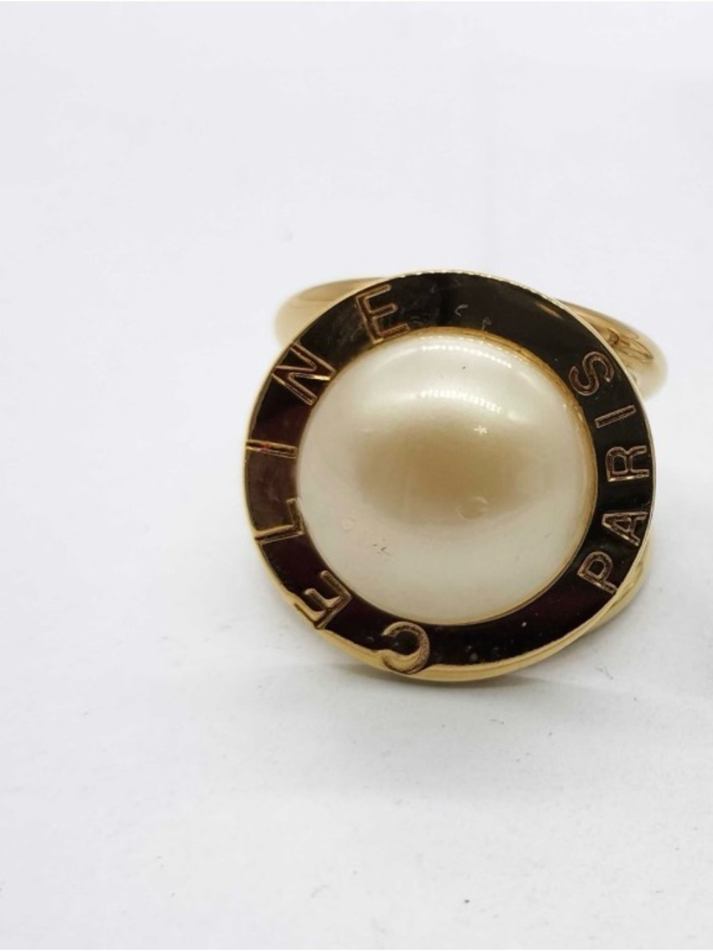 VTG Rare Celine Gold-Tone Scarf 🧣 Ring with Cream faux Pearl Accent